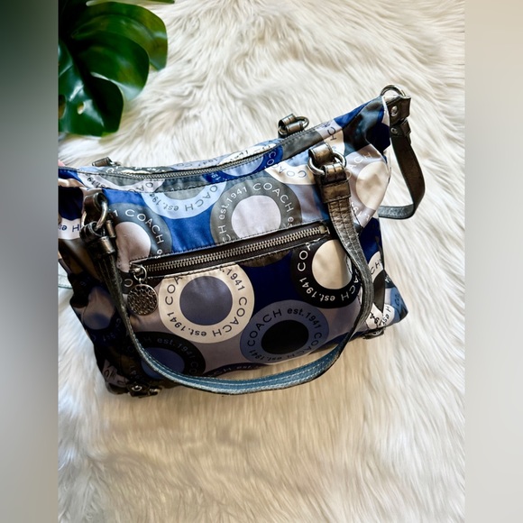 Coach Handbags - ❤️ Rare Coach Alex Opt Art Purse